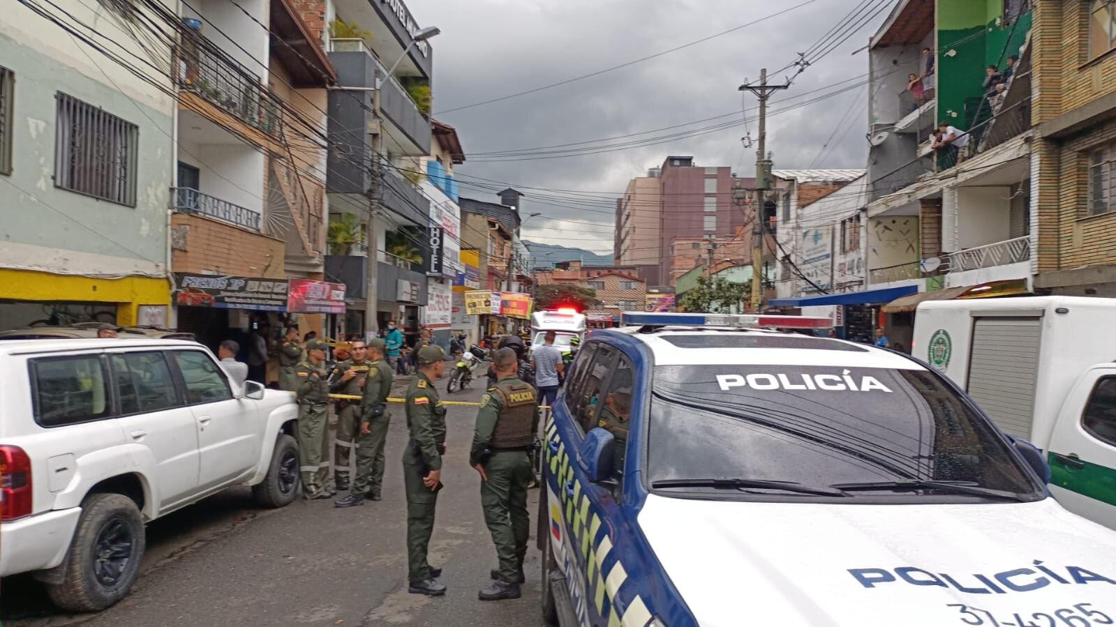 La detonación de un artefacto de fabricación artesanal produjo una emergencia en la tarde de este miércoles en el barrio el Chagualo de Medellín, cerca a la Universidad de Antioquia. / Foto: cortesía Guardianes Antioquia