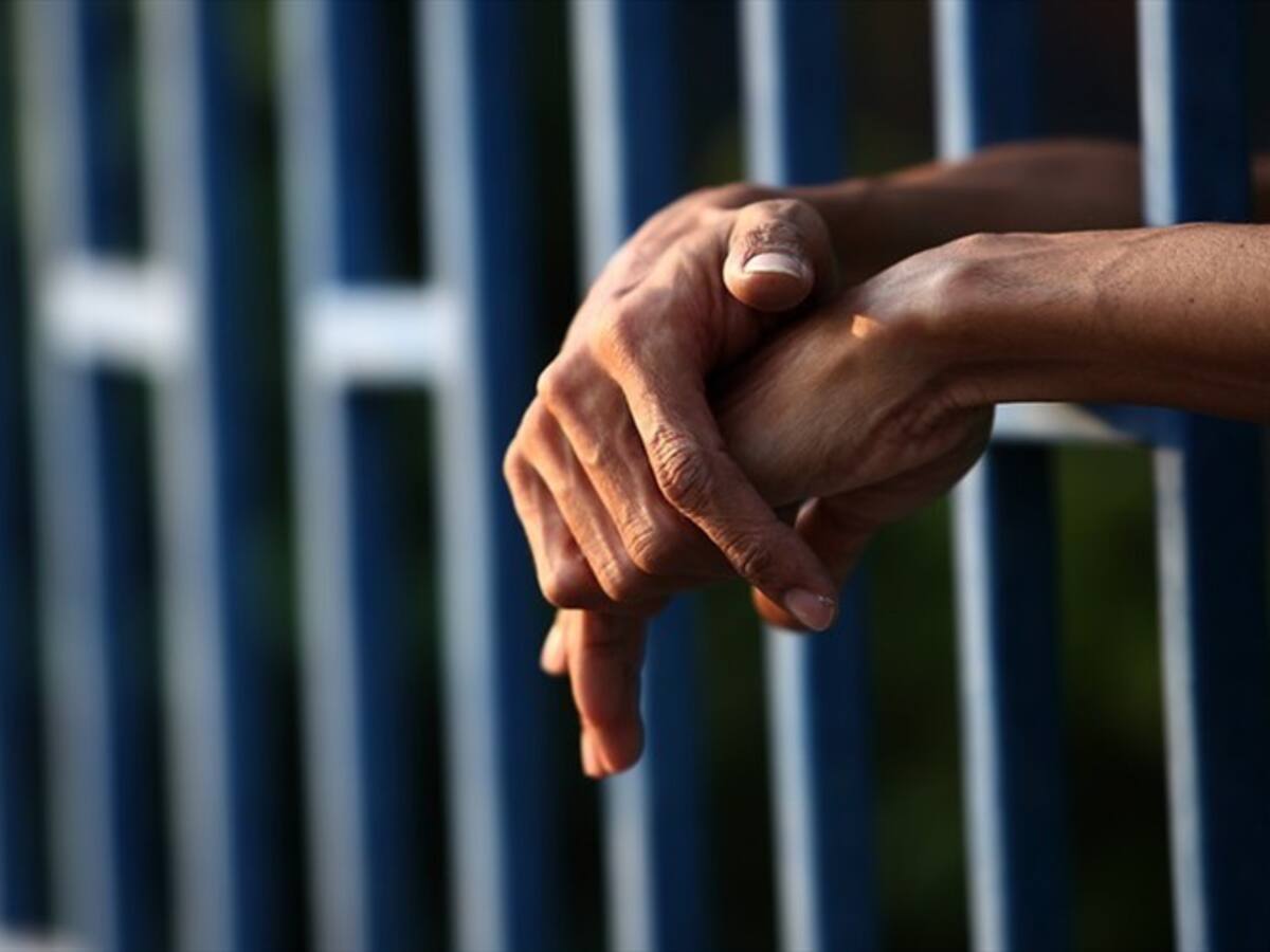 Se fuga de la cárcel Bellavista hombre condenado por violación