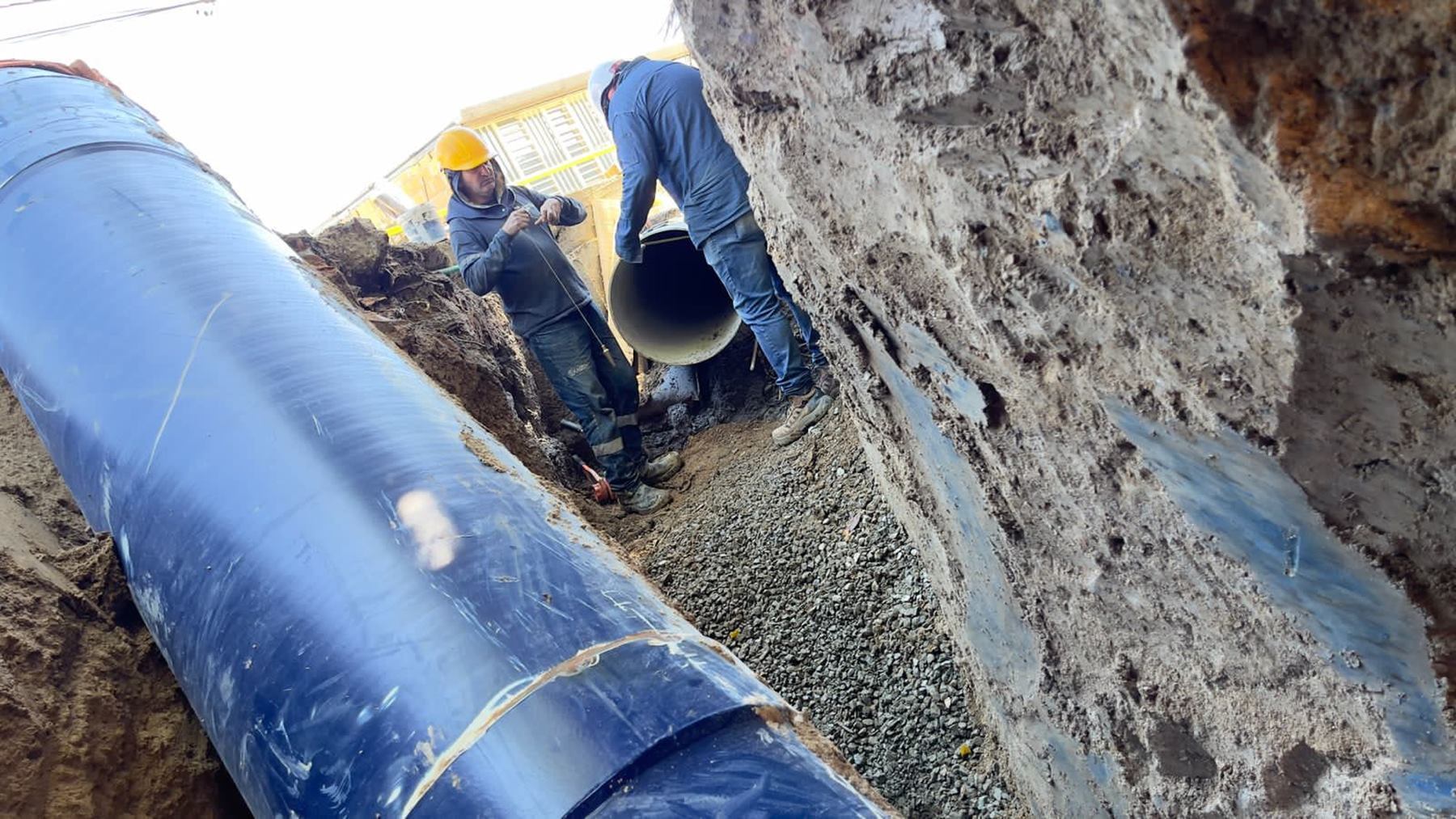 Reparación de un daño en el sistema de acueducto