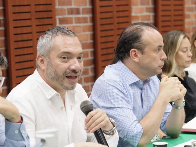 Varios funcionarios fueron rotados de sus cargos. Foto: Alcaldía de Cali.