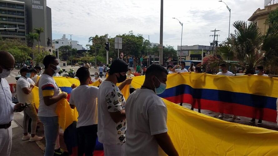 Disturbios durante protestas en Barranquilla. Foto: Kathleidys Maestre