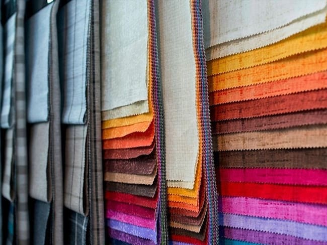 Con &#039;Vístete de Colombia&#039;, más de 200 marcas impulsan la industria textil nacional