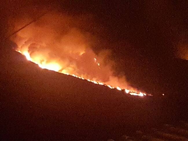 En lo que va corrido de este 2018, se han presentado 45 incendios forestales en Santander y 25 municipios están en alerta roja. Foto: Cortesía Elieser Galvis