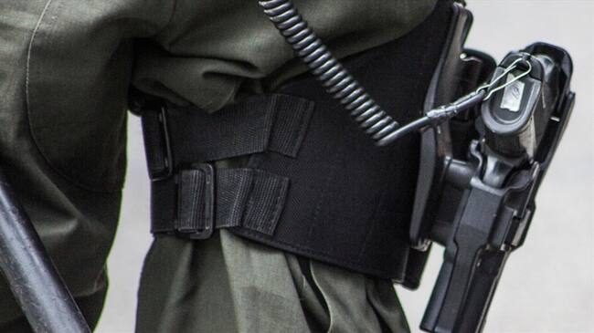 Imagen de referencia de uniformado de la Policía. Foto: Gettu Images / Daniel Garzn Herazo / EyeEm