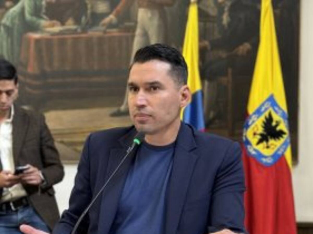 Concejal Leandro Castellanos, amenazado por denunciar irregularidades en colegio Sorrento de Bogotá