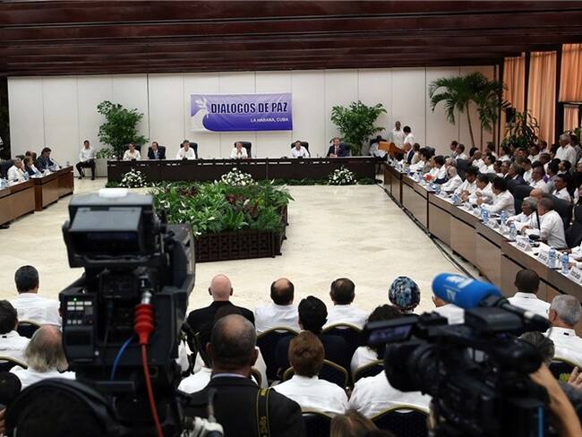Vista general de la ceremonia en La Habana (Cuba) del acuerdo para el cese al fuego en Colombia. Foto: Agencia EFE