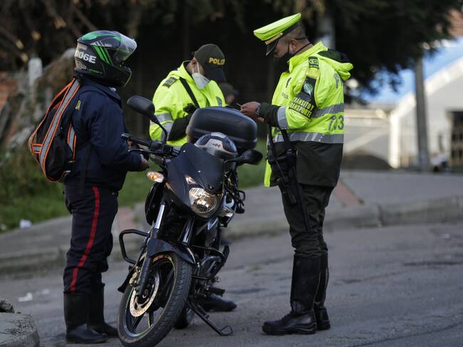 Imagen de referencia. Policía de tránsito. Foto: Colprensa