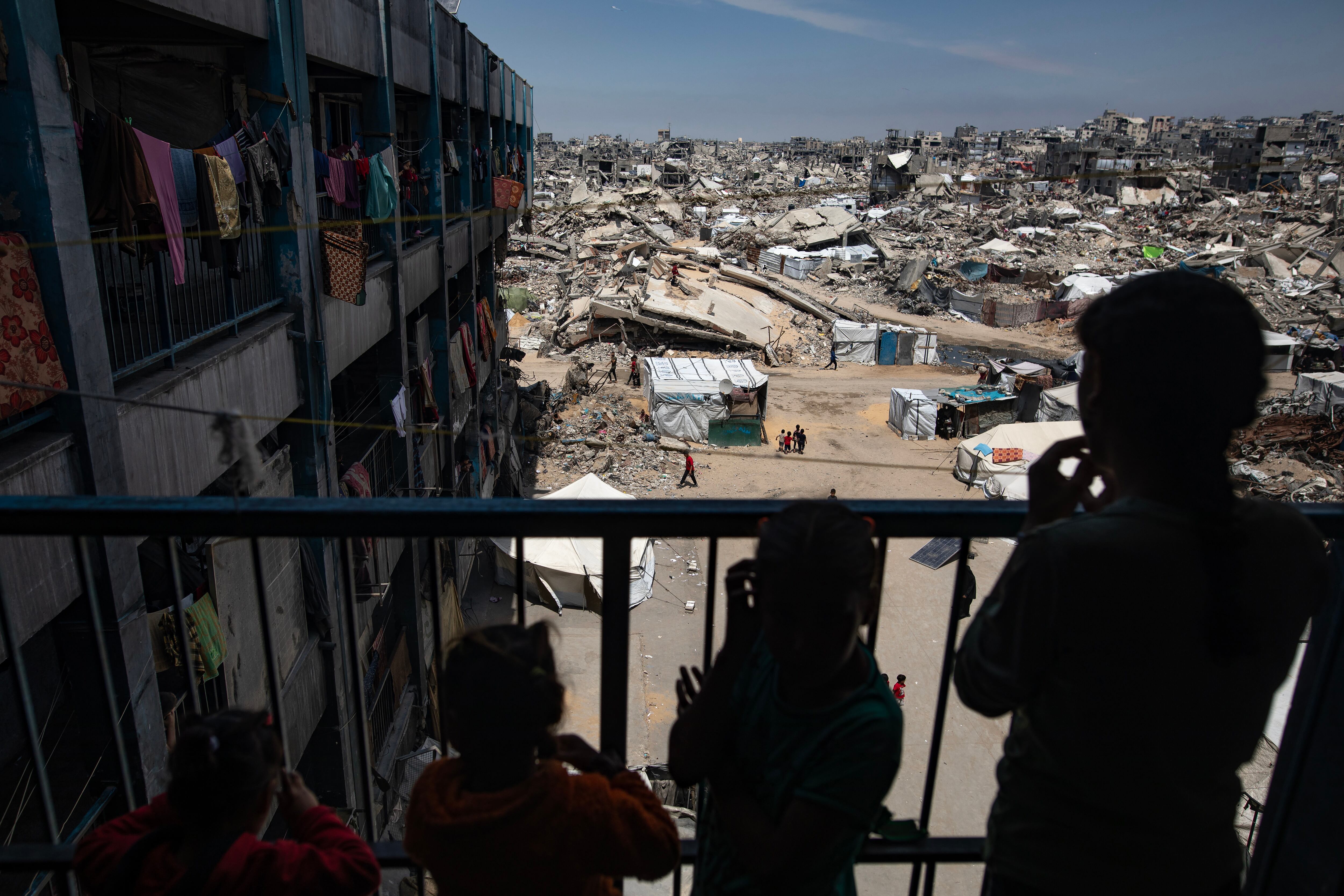 GAZA (---), 06/05/2025.- A general view from a school housing displaced people in Jabalia camp, north of Gaza City, 06 May 2025. EFE/EPA/HAITHAM IMAD