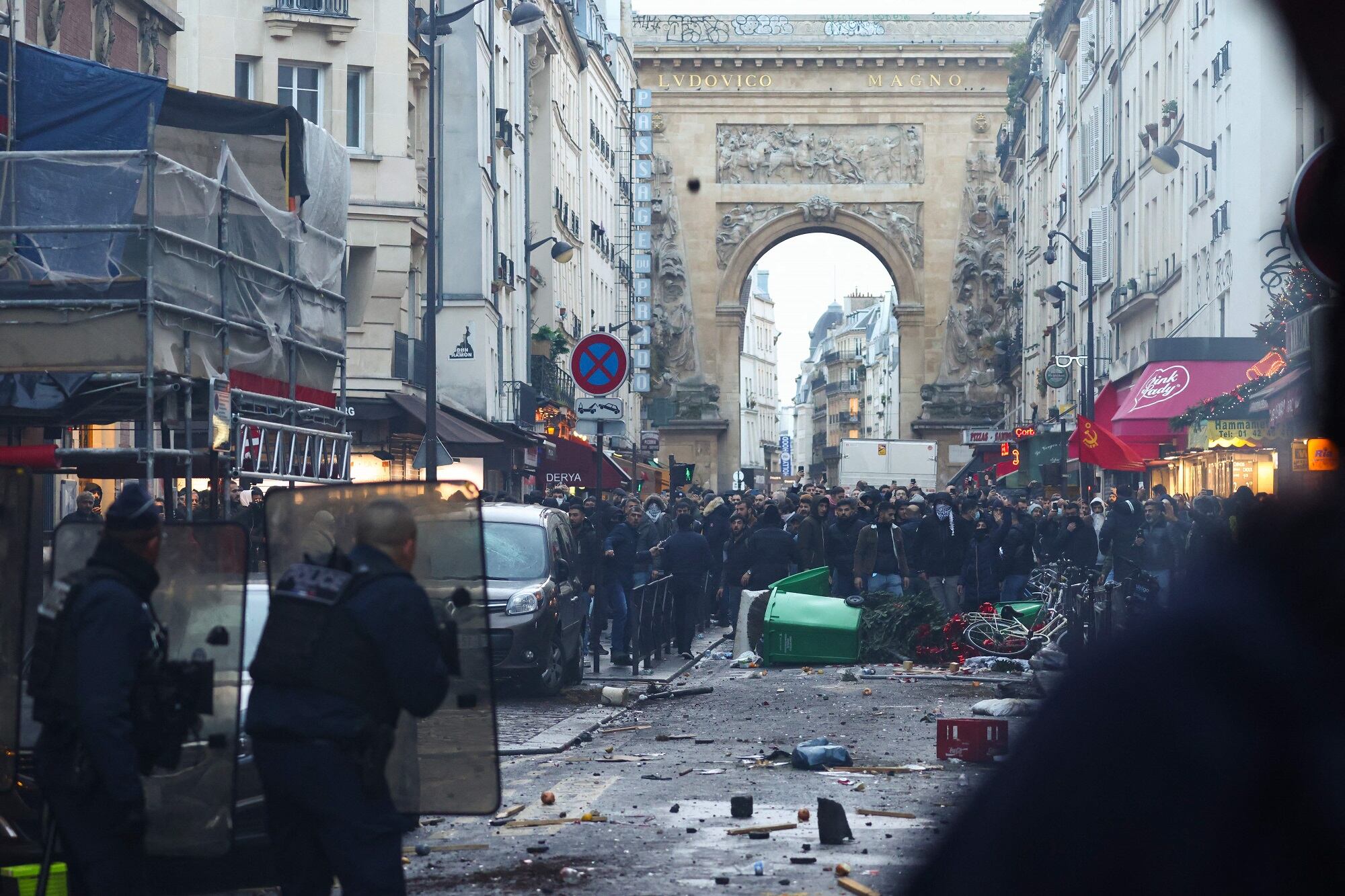 Manifestaciones de comunidad kurda tras tiroteo en París. (Photo by THOMAS SAMSON/AFP via Getty Images)