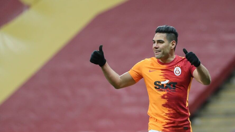 Falcao cantó en karaoke junto a su esposa y se robó las miradas de sus seguidores. Foto: Getty Images