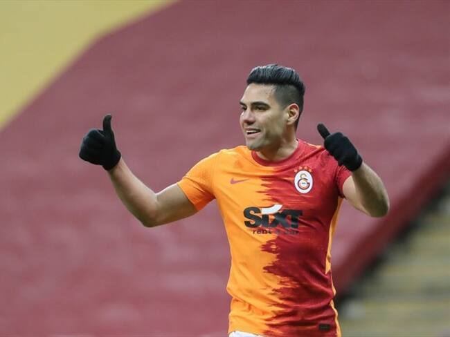 Falcao cantó en karaoke junto a su esposa y se robó las miradas de sus seguidores. Foto: Getty Images