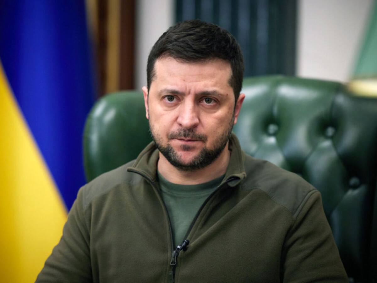 Unión Europea invita a Zelenski a Bruselas para participar en una cumbre en febrero