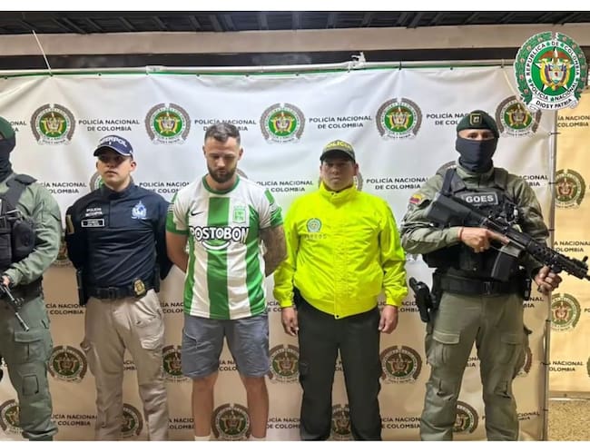 Capturan en Medellín a británico presuntamente vinculado al Clan del Golfo. Foto: Cortesía Policía Nacional