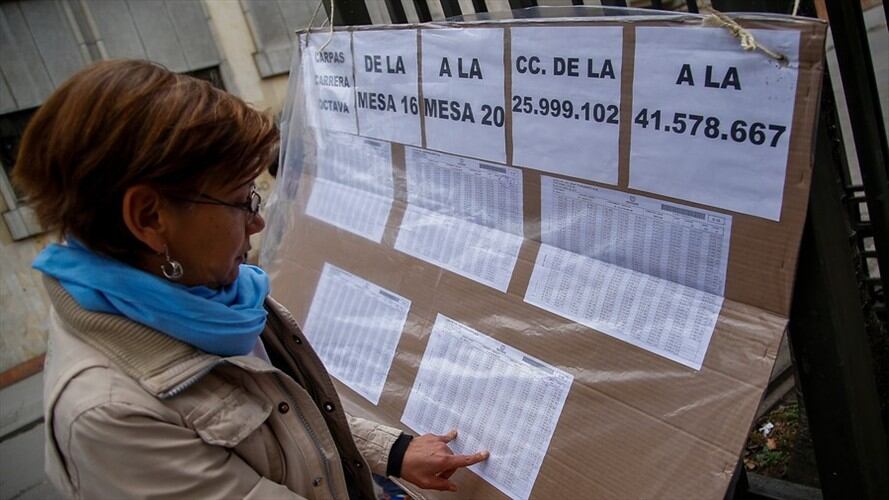Verifique su lugar y mesa de votación, puede revisarlo en la página web de la Registraduría o en su aplicación.. Foto: Colprensa