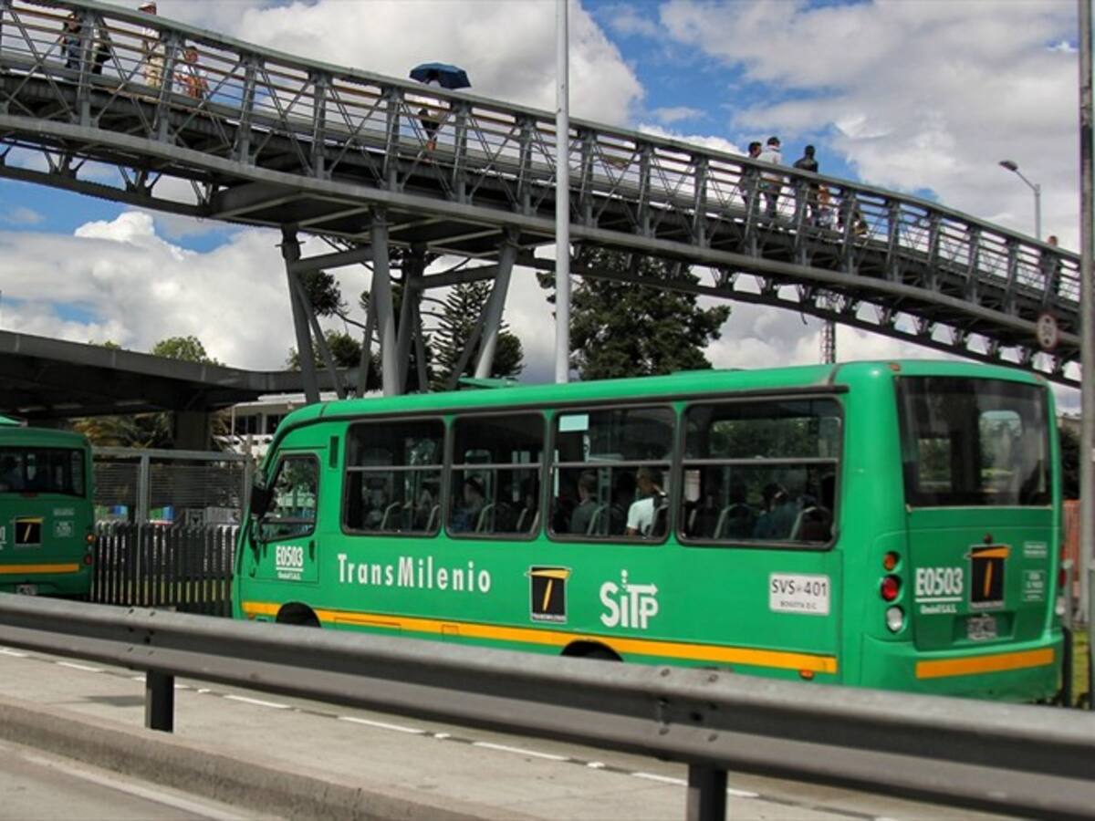 Aliste el bolsillo: subirse a un alimentador ya no será gratis