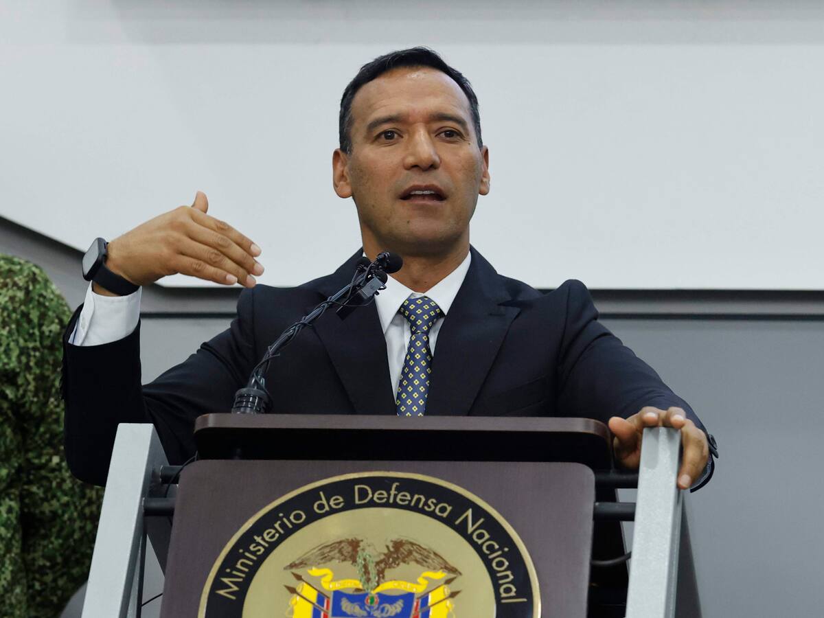 La orden es actuar con todas las capacidades si hay disidencias de las Farc armadas: MinDefensa