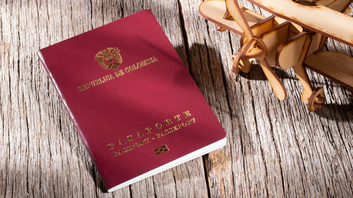 Firma alemana denuncia falta de transparencia en nuevo contrato de pasaportes