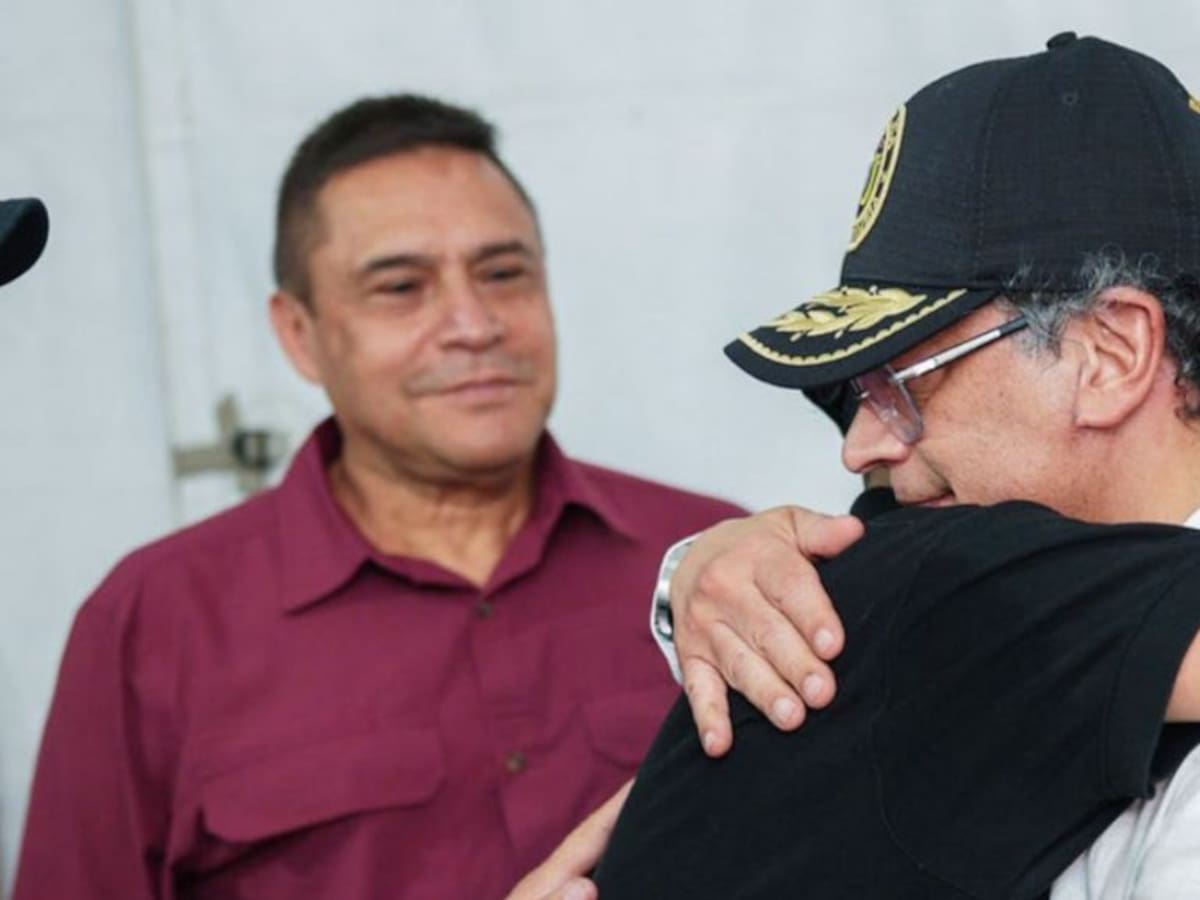 Su vida corre peligro: jefe de protección de Petro confirma amenaza de misil contra avión presidencial