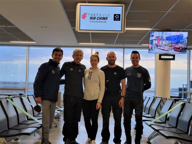 Carlos Quintana (primero de izquierda a derecha), Laura Gómez (centro), Michael Poettoz (extremo derecho) / @OlimpicoCol
