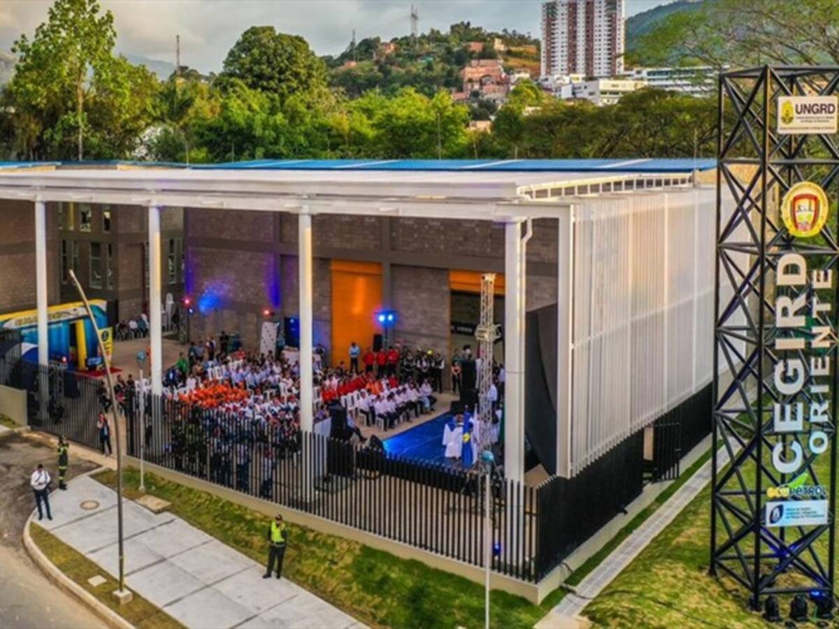 CEGIRD inaugurado en Santander beneficiará a seis departamentos