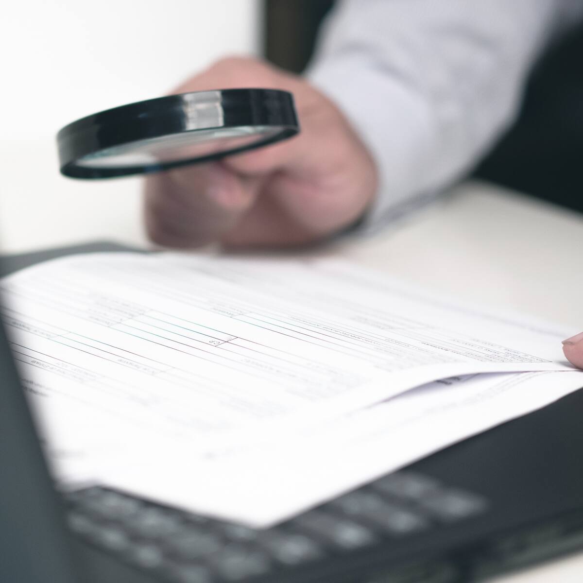 Abren investigación a Totto, Olímpica y otras empresas por presuntos incumplimientos en Black Friday