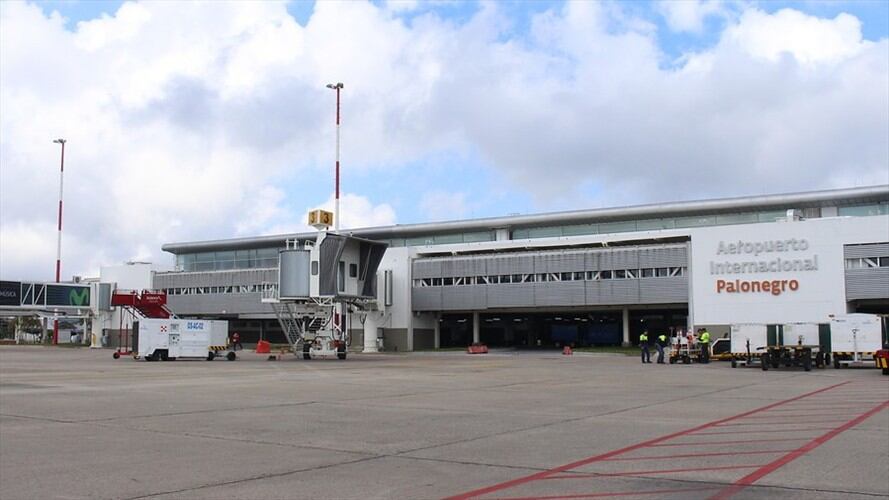 Se espera que a mitad aumente el transito de viajeros en los aeropuertos del país. Foto: Colprensa
