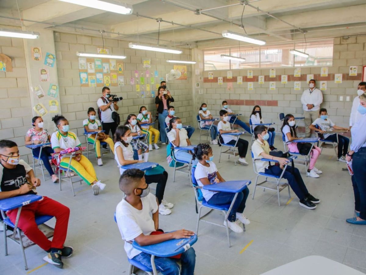 “Hacen falta adecuaciones para el regreso a clases presenciales”: Sindicato de Trabajadores de la Educación