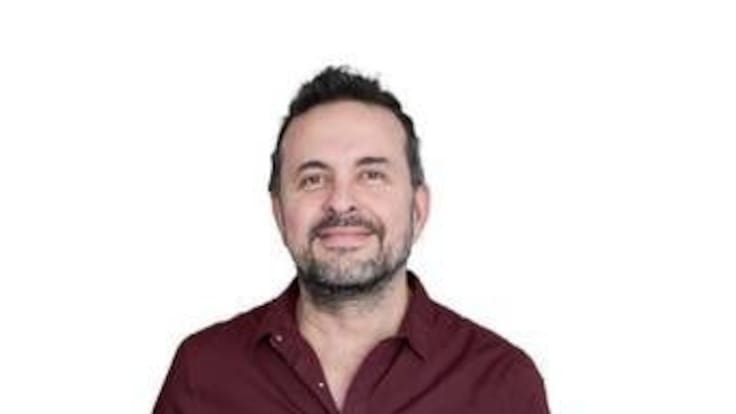 Médico experto explica la monogamia y el poliamor desde el psicoanálisis