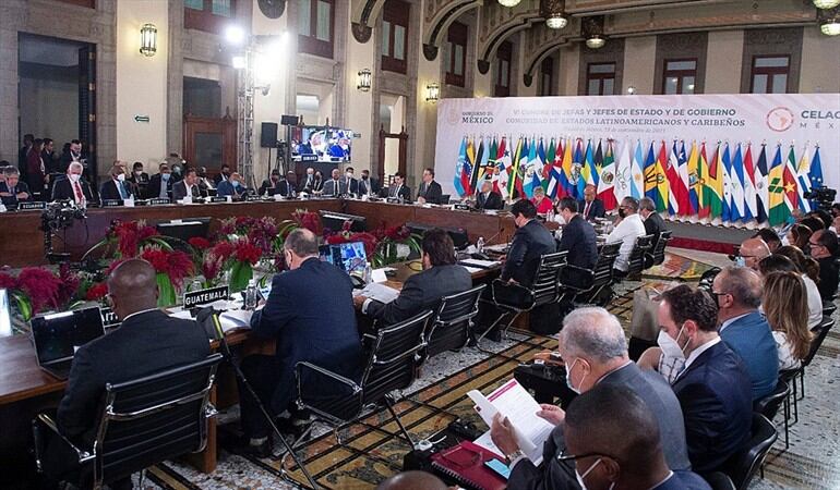 El presidente venezolano, Nicolás Maduro, pidió este sábado "ir a la construcción de una nueva institucionalidad" de la Comunidad de Estados Latinoamericanos y Caribeños (Celac). Foto: Agencia EFE / Cedida por la Secretaría de Relaciones Exteriores (SRE)