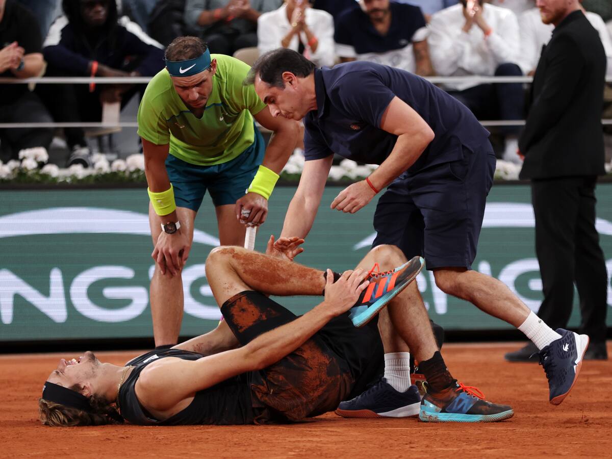 Video: Zverev sufrió una fuerte lesión y Nadal pasó a la final del Roland Garros