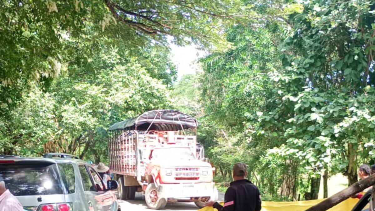 Arroceros de La Mojana bloquean la vía San Marcos – Majagual en Sucre