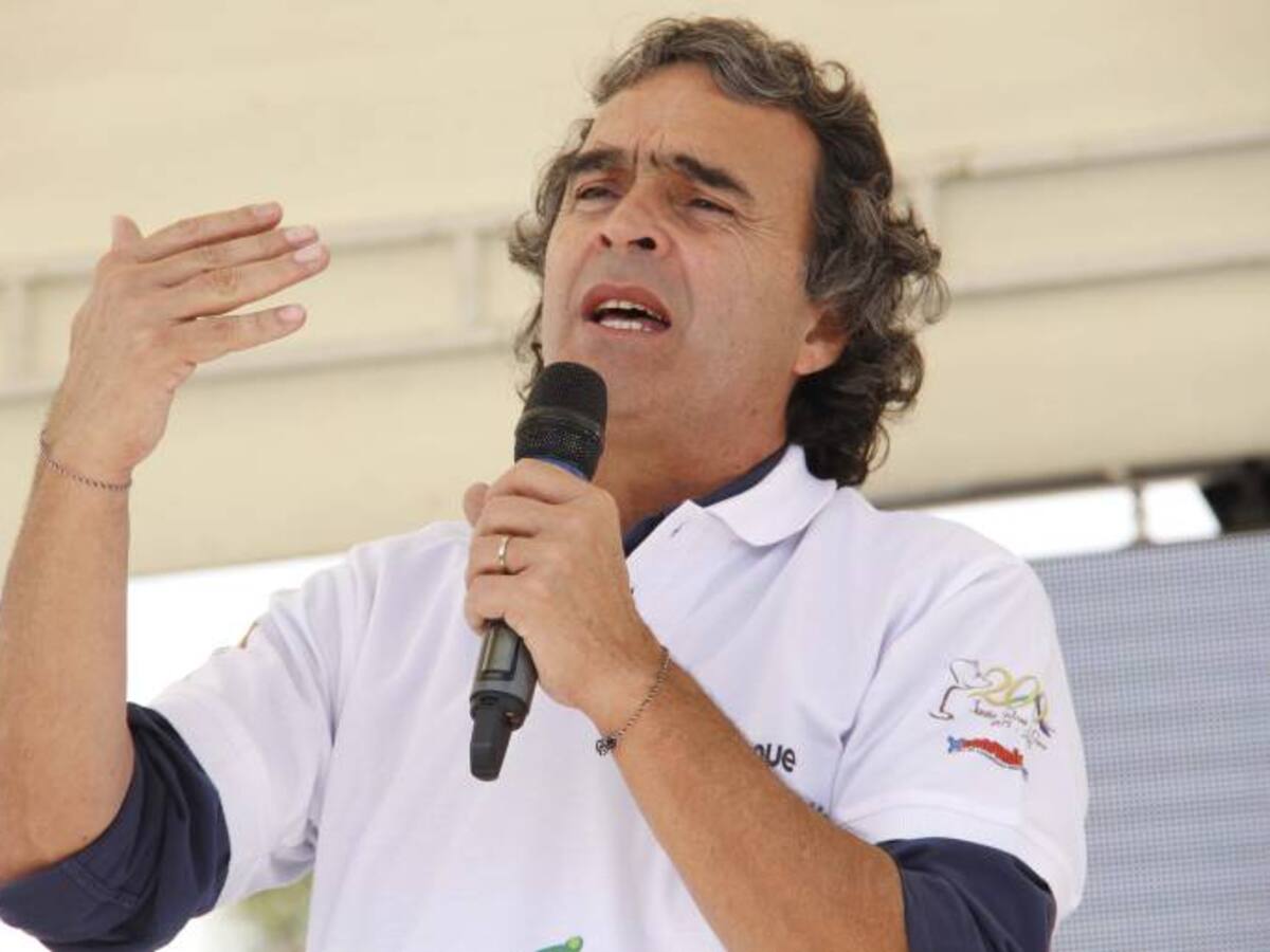 Solo sirven para radicalizar y polarizar: Sergio Fajardo sobre marchas del Gobierno