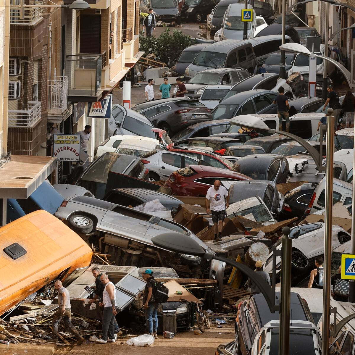 Gobierno de España decretó tres días de luto tras graves inundaciones