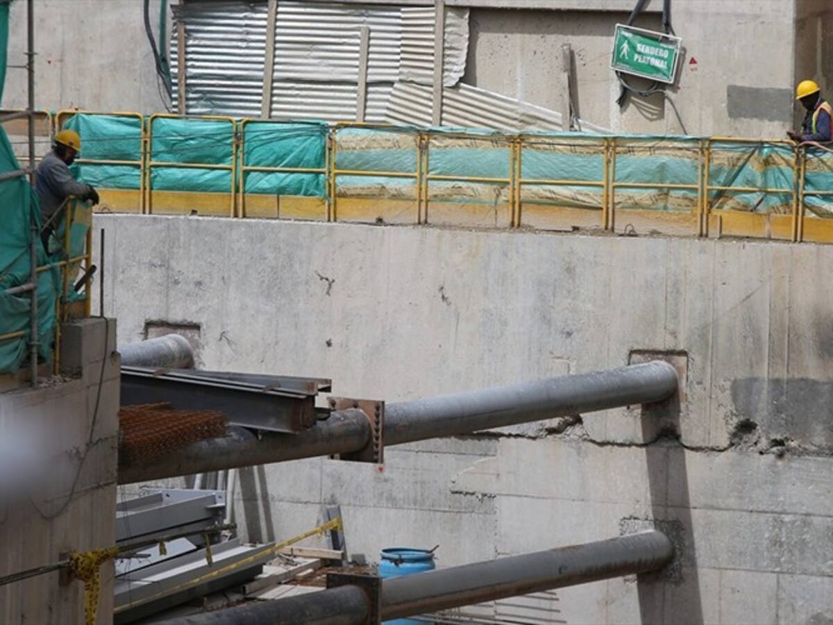 No hay afán del gobierno por intervenir tras el colapso del estadio: alcalde de Neiva