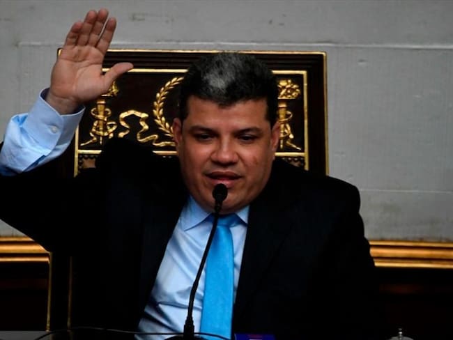 Estamos obligados a sacar a Nicolás Maduro por las vías constitucionales: Luis Parra
