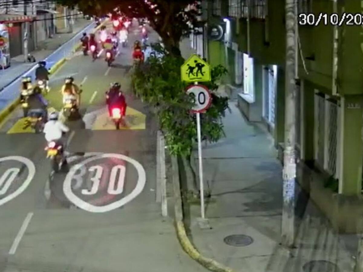 Caos por caravanas de Halloween en Bucaramanga