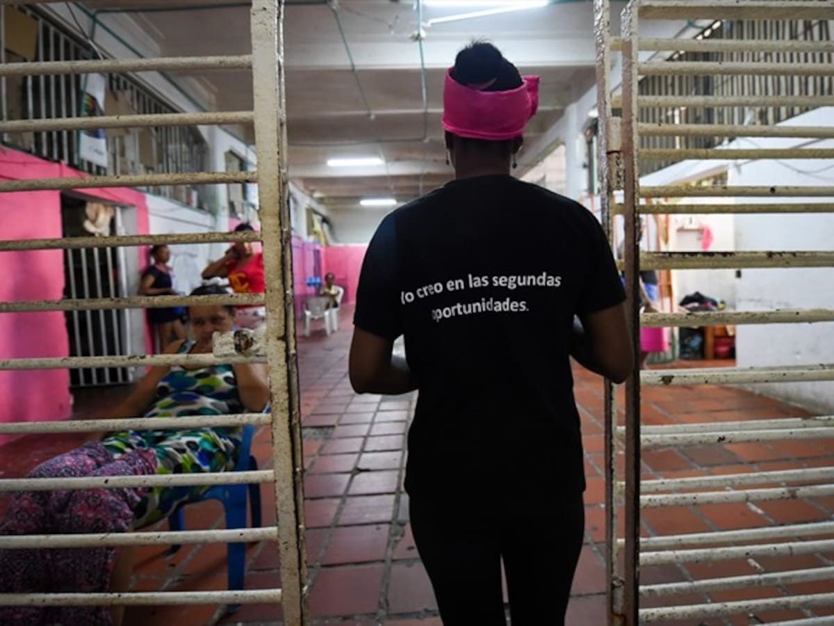 CICR respalda alternativas distintas a cárcel para mujeres que no representan un peligro