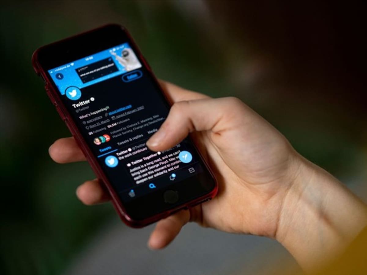 Twitter anunció que volverá a verificar cuentas con insignia azul