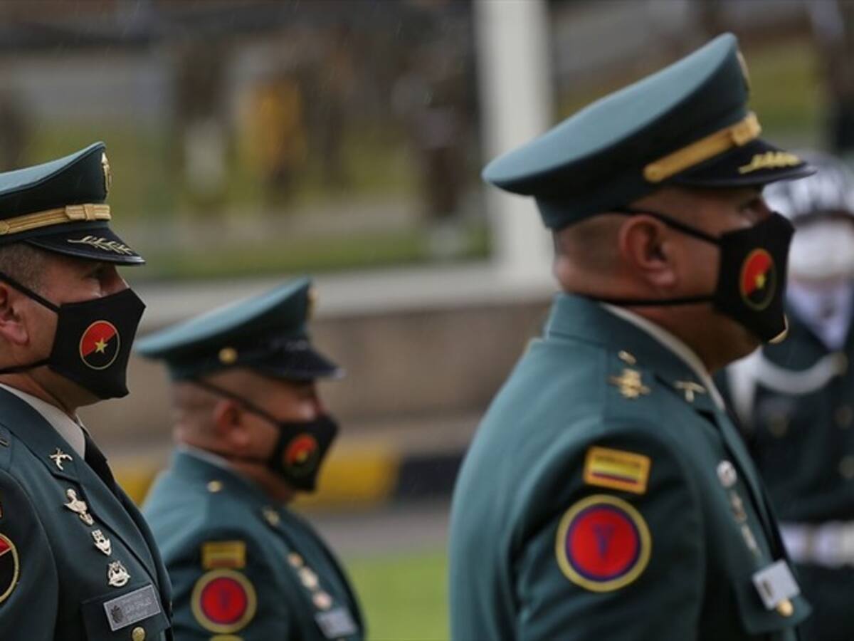 Exdirectores de Policía apoyan actuación de la institución en las movilizaciones