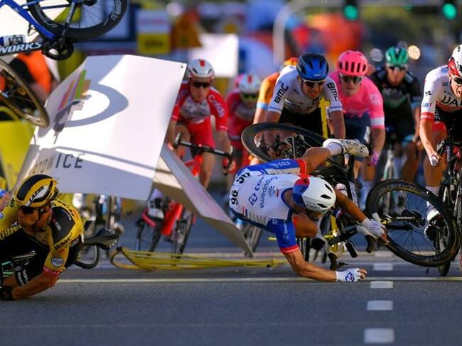 Groenewegen se impuso en la meta de Katowice en un final en el que cerró el paso a Jakobsen. Foto: Luc Claessen/Getty Images