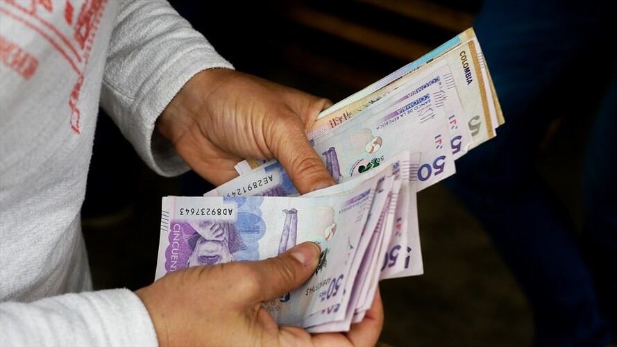 Los empresarios resaltan que esta propuesta conduce a que los trabajadores que perciben salario mínimo reciban ingresos totales de $1.010.000.. Foto: Getty Images