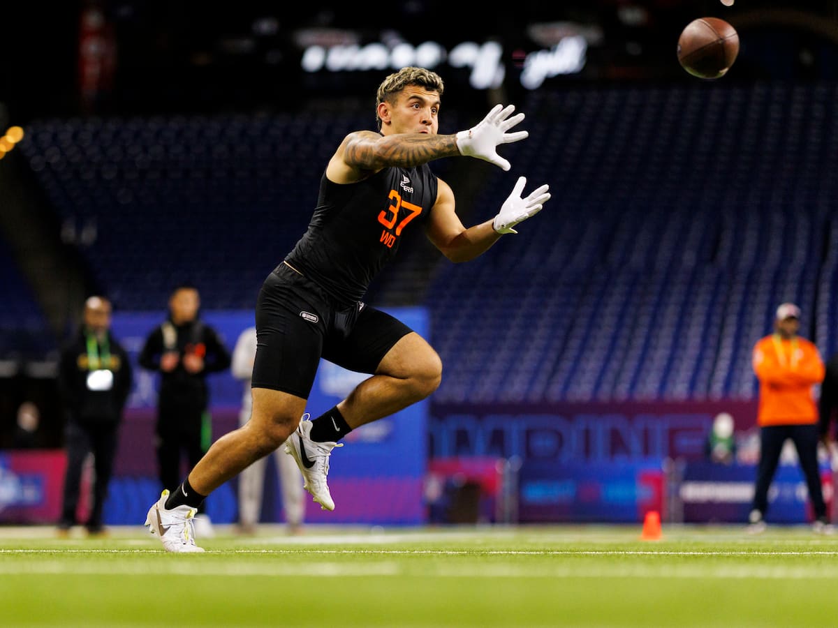 Colombiano Xavier Restrepo firmó con los Tennessee Titans de la NFL