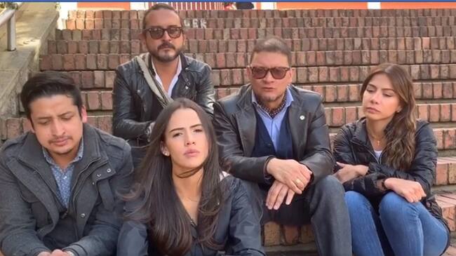 Organizadores del plantón en contra del Fiscal Martínez. Foto: @MafeCarrascal