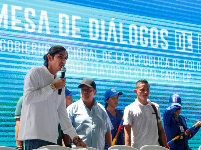 Al Oído: con las disidencias de las Farc sólo sometimiento