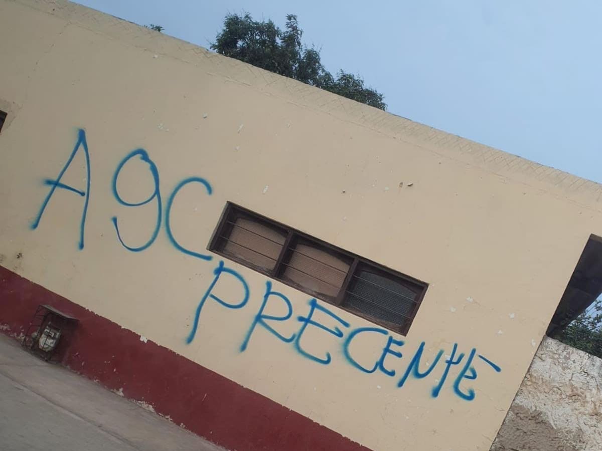 Carlos Caicedo reitera llamado a Duque para frenar avance de paramilitares en el Magdalena