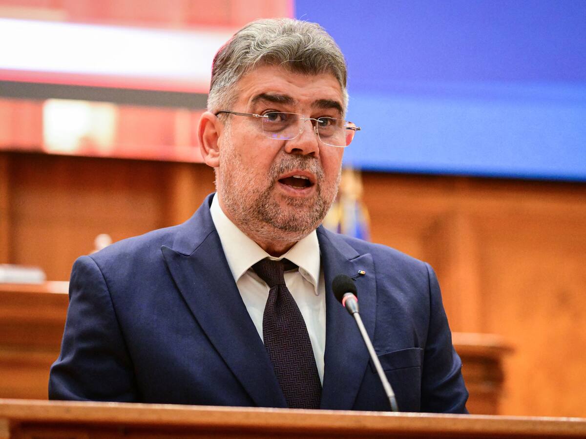 El primer ministro rumano, Marcel Ciolacu, dimitió tras debacle en las presidenciales