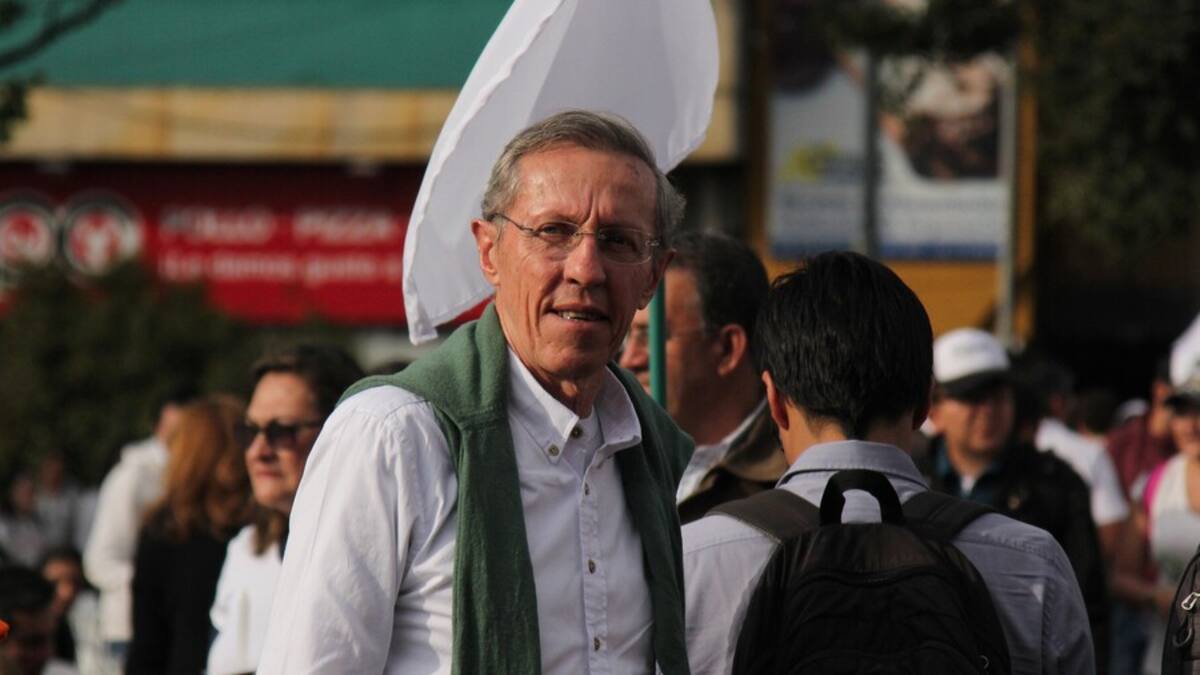 Antonio Navarro habría rechazado dos ministerios propuestos por Gustavo Petro