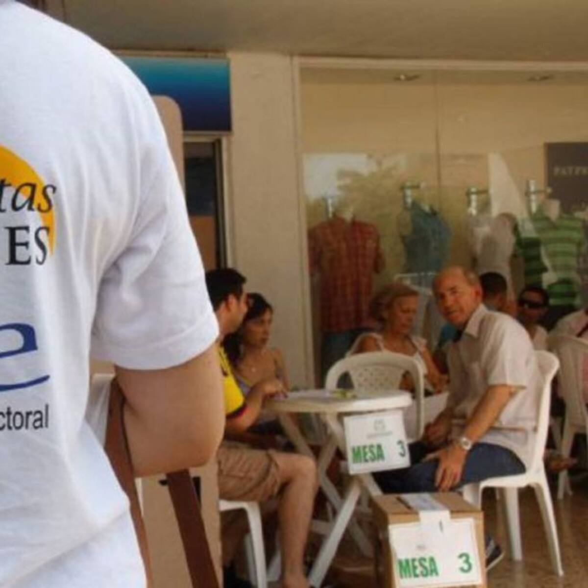 MOE alerta por plata de campañas: sólo dos candidatos a Gobernación han rendido cuentas