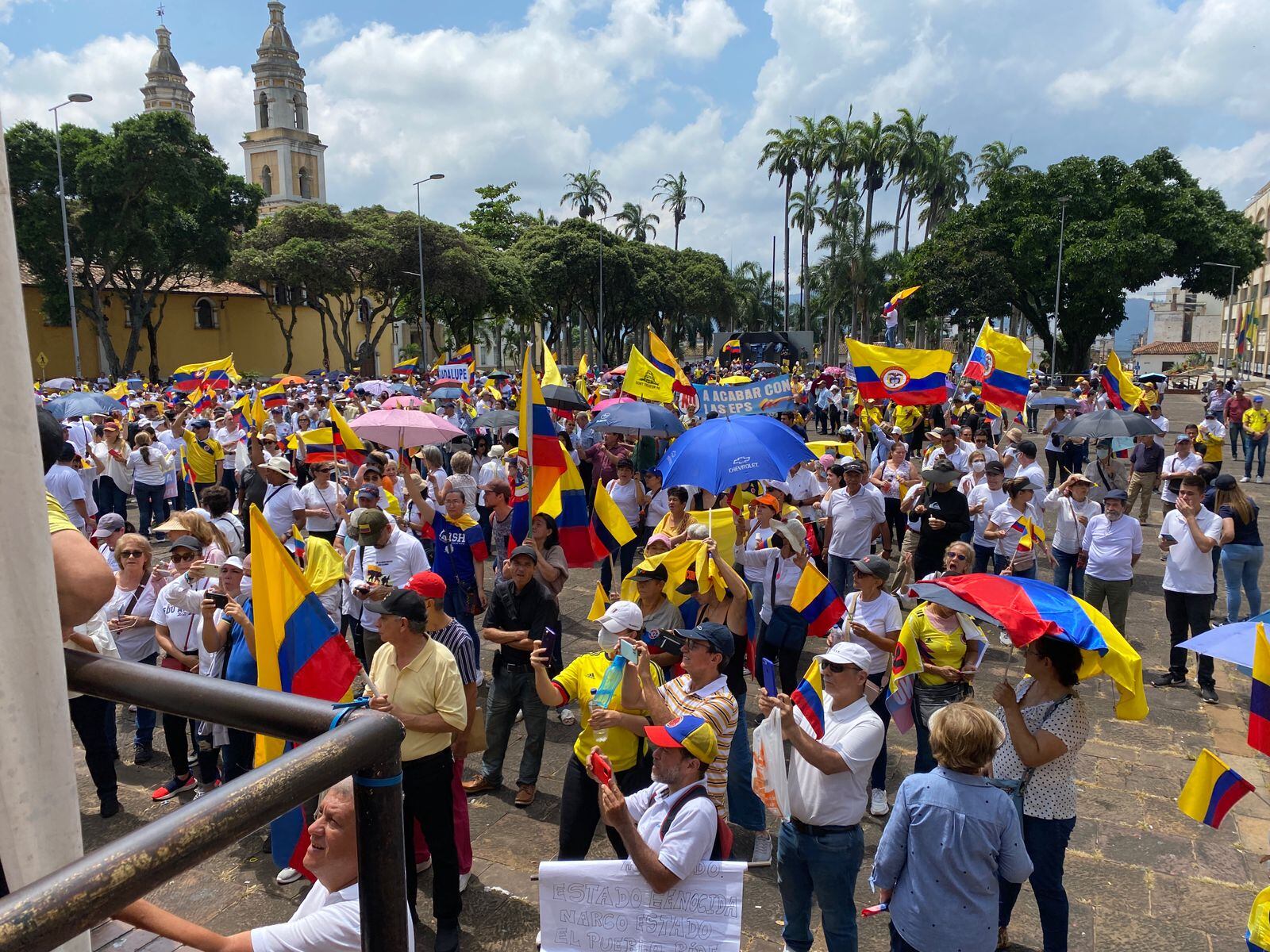 Marchas de la opsición en Bucaramanga. 15 de febrero de 2023. Foto: W Radio.
