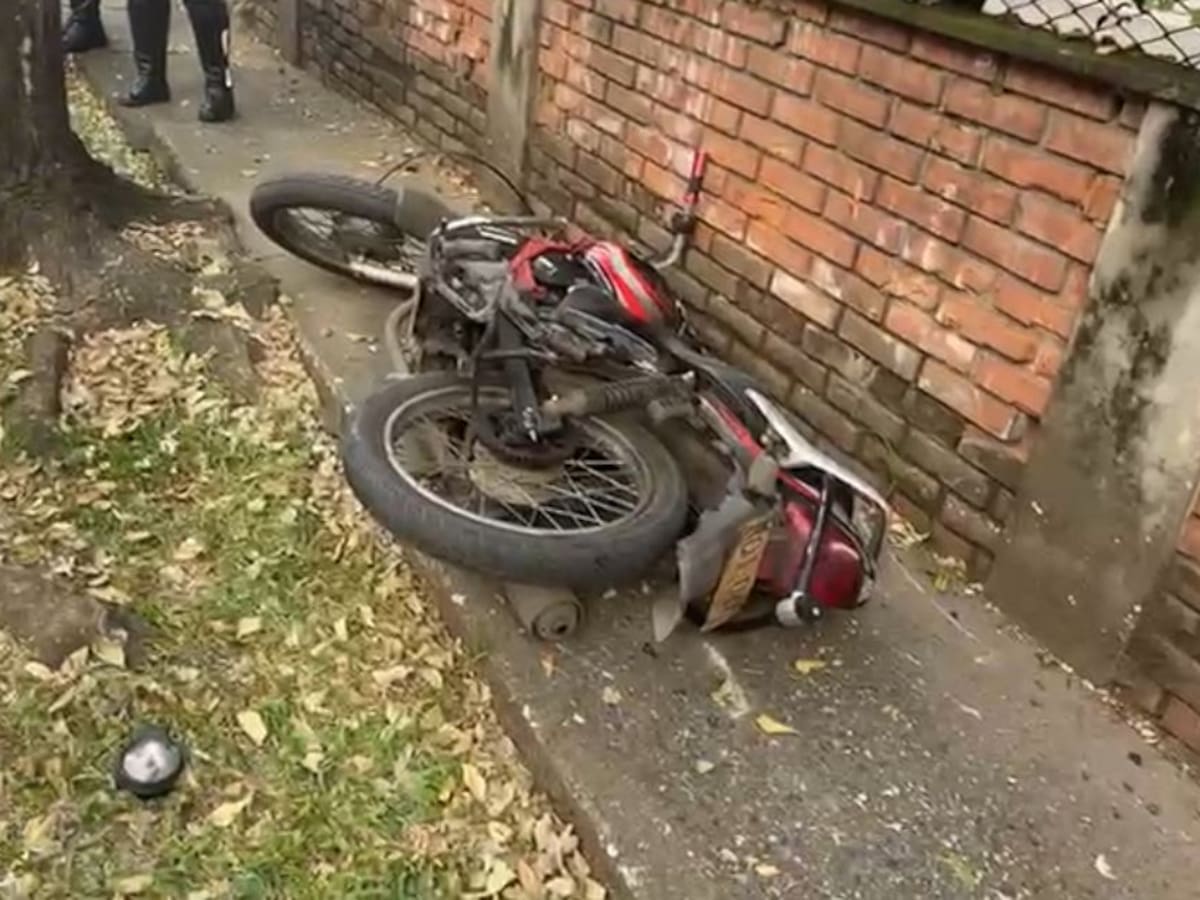 Investigan la muerte de motociclista tras presunta agresión de un agente de tránsito en Cali